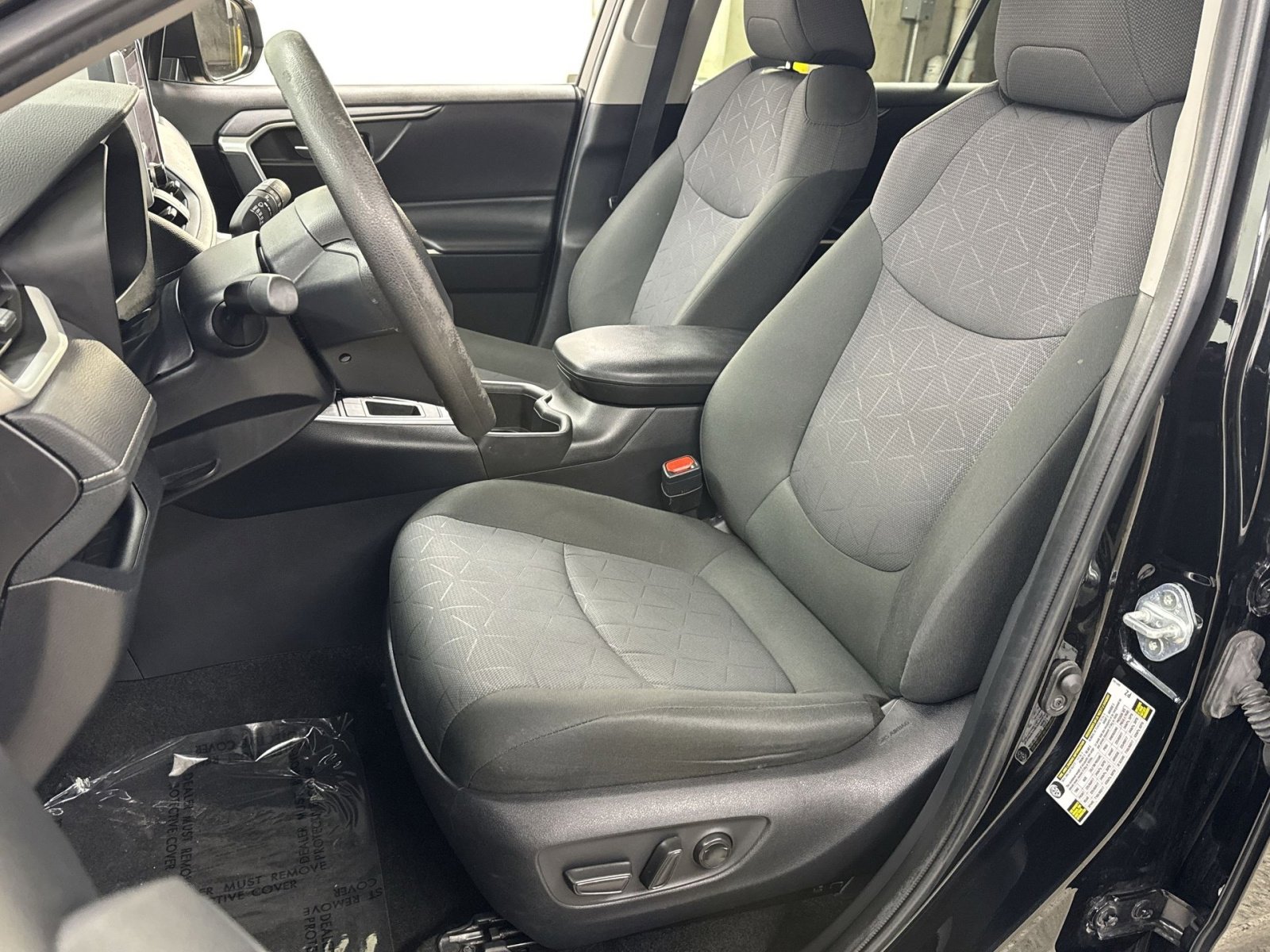 Used 2024 Toyota RAV4 XLE image 15