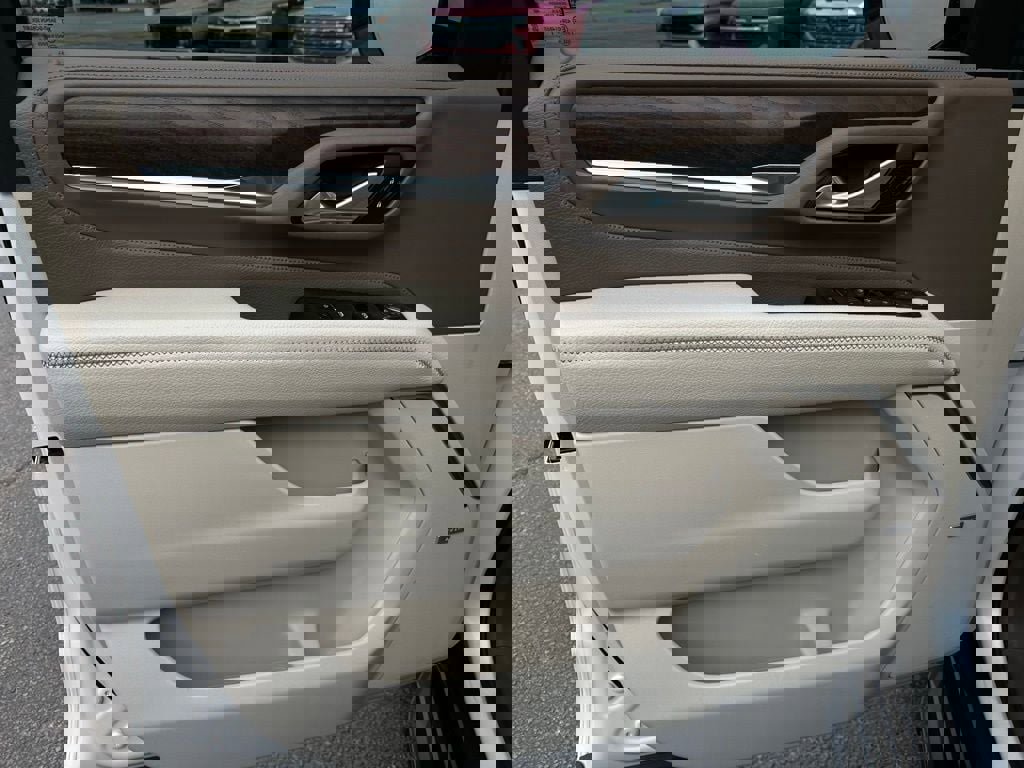 Used 2021 GMC Yukon Denali image 13