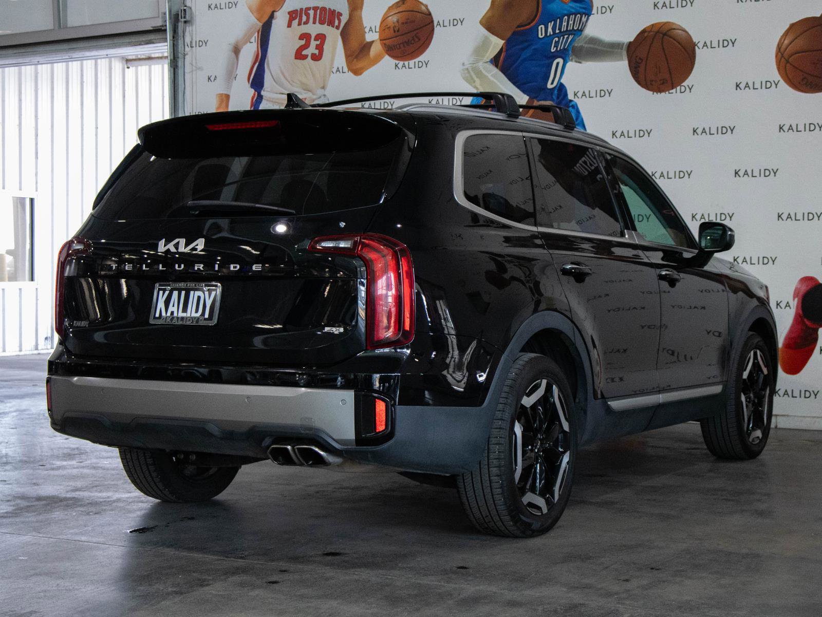 Used 2025 Kia Telluride S image 27