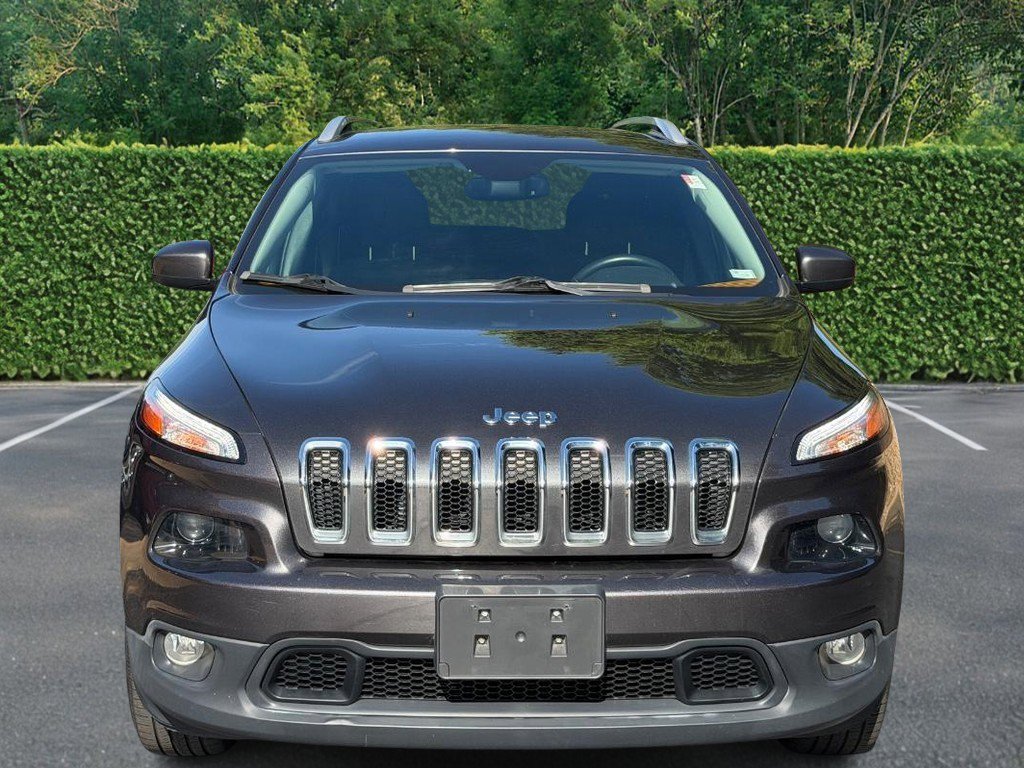 Used 2016 Jeep Cherokee Latitude w/ Comfort/Convenience Group AWD/4WD image 9