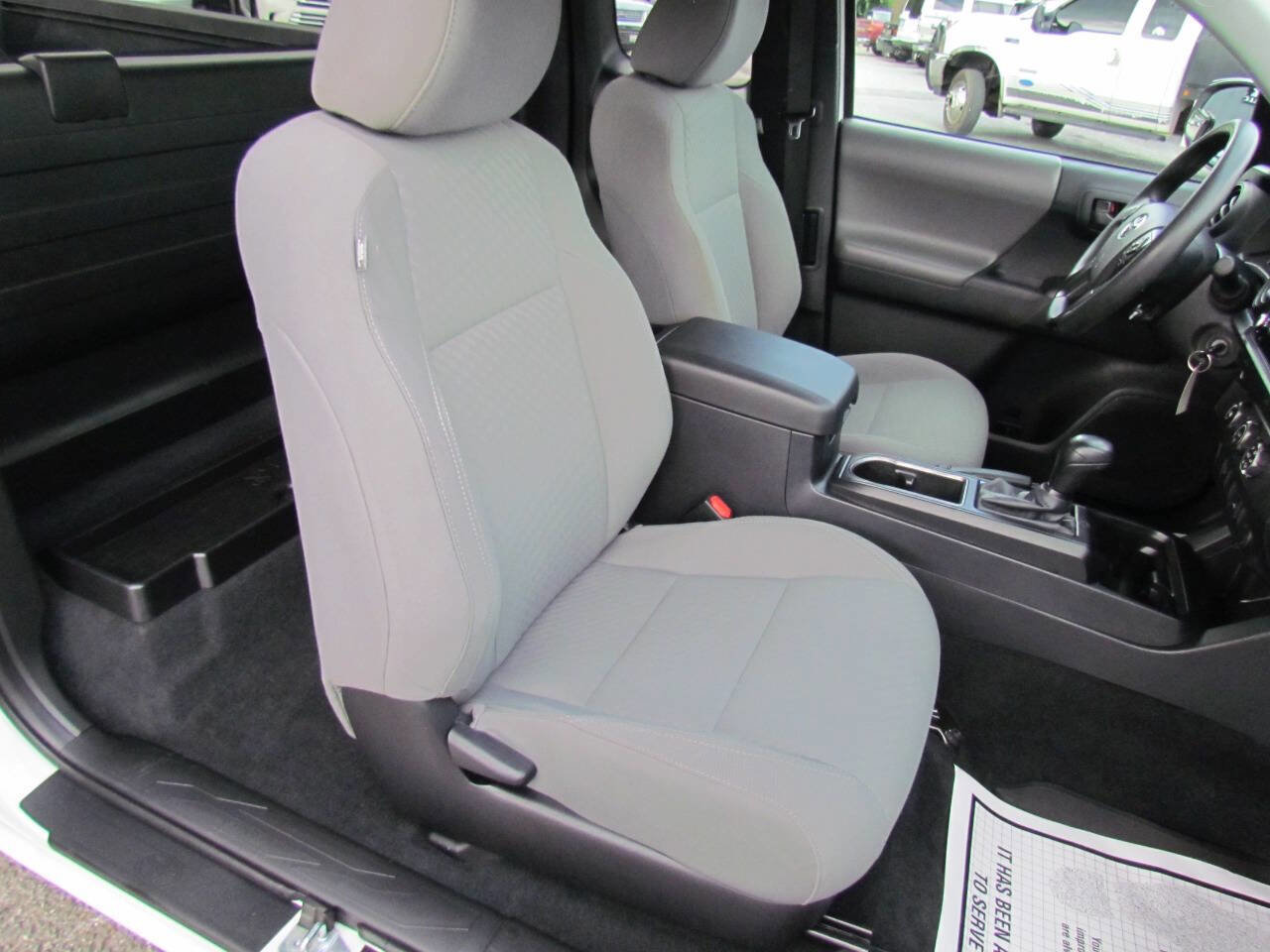 Used 2020 Toyota Tacoma SR image 16