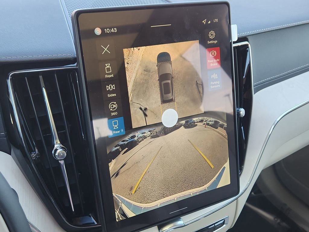New 2026 Volvo XC60 B5 Ultra w/ Climate Package PRO AWD/4WD image 9