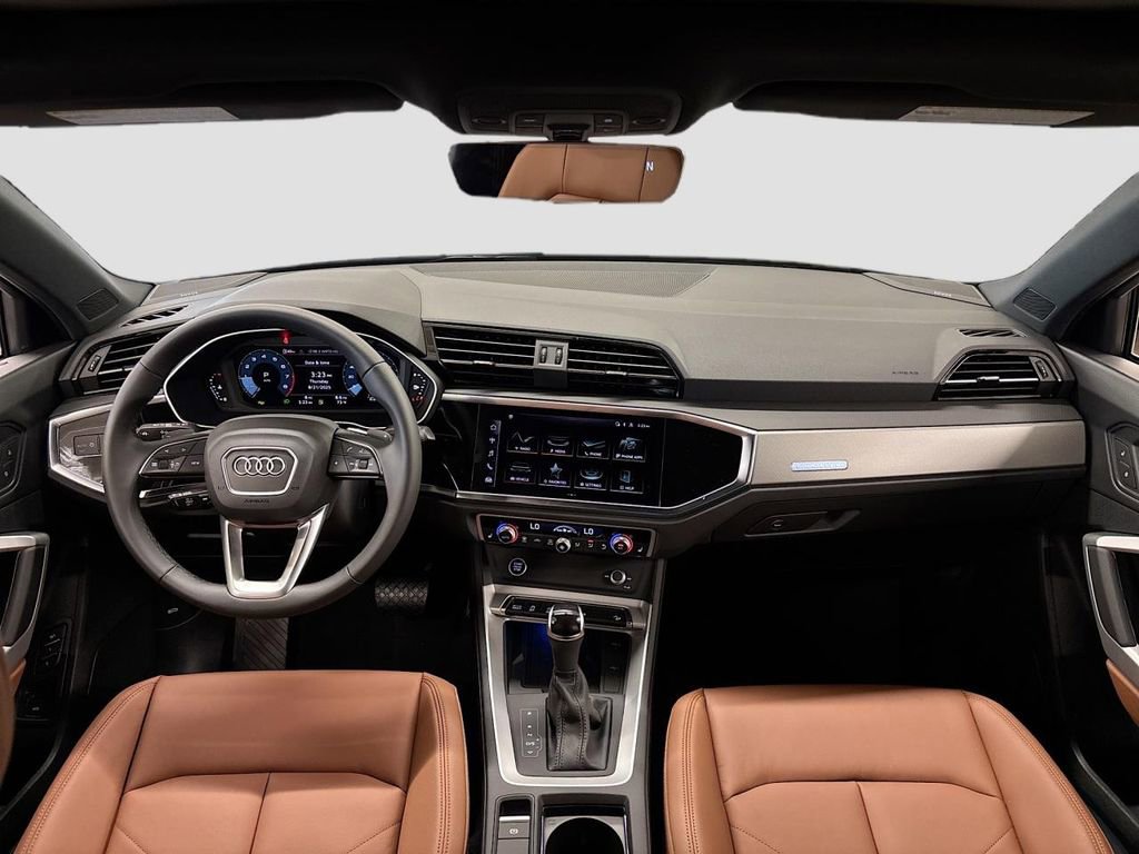 Used 2025 Audi Q3 2.0T Premium Plus w/ Premium Plus Package image 9