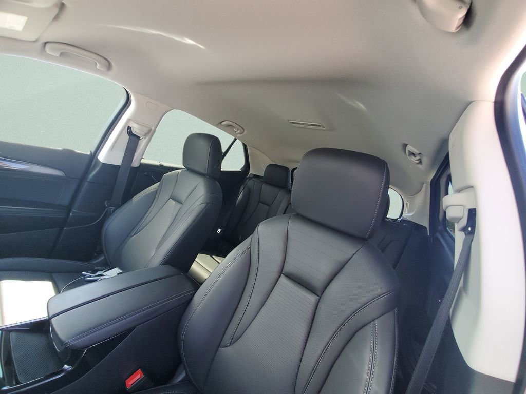 Certified 2025 Buick Envision Preferred image 33