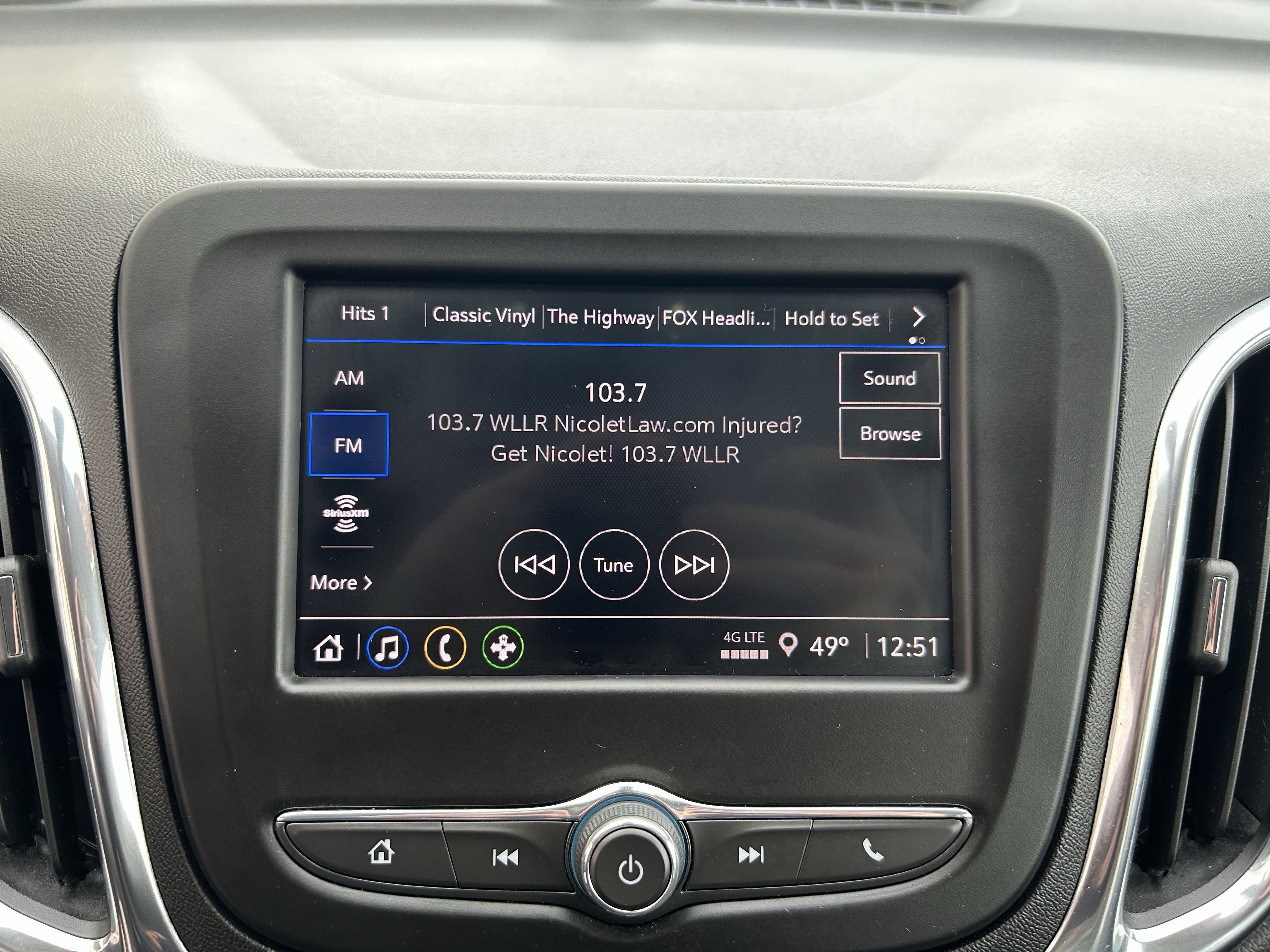 Used 2023 Chevrolet Equinox LT w/ Driver Convenience Package image 26