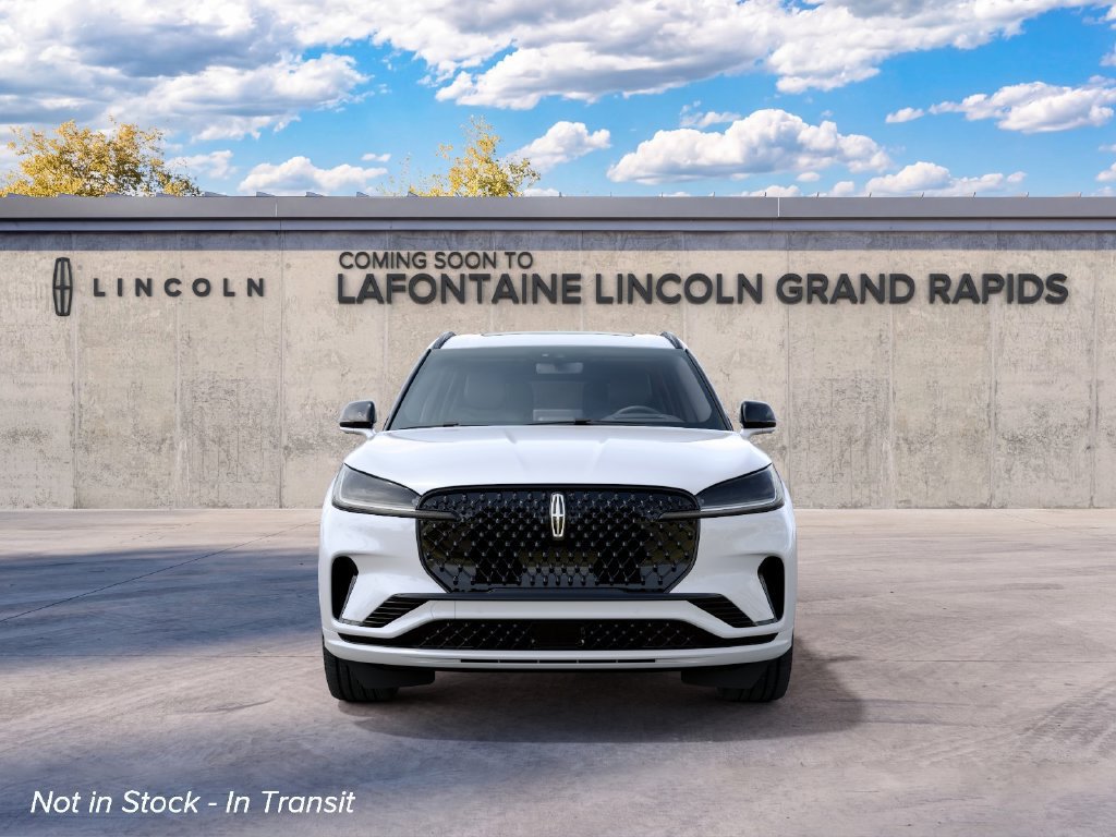 New 2027 Lincoln Aviator AWD image 3