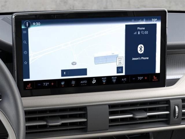 New 2026 Lincoln Corsair Premiere image 14