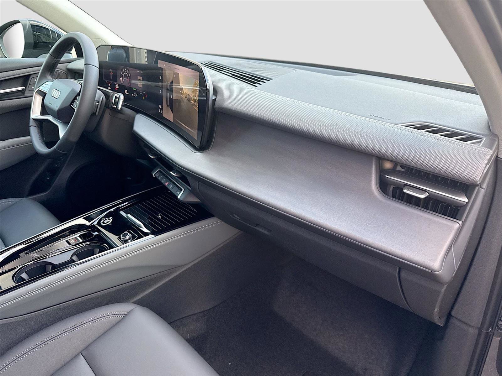 New 2026 Audi Q3 quattro 2.0T image 30