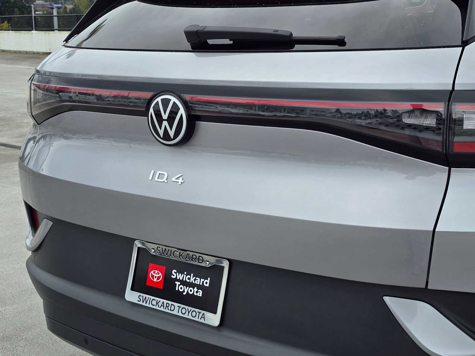 Used 2023 Volkswagen ID.4 Pro S AWD/4WD image 13