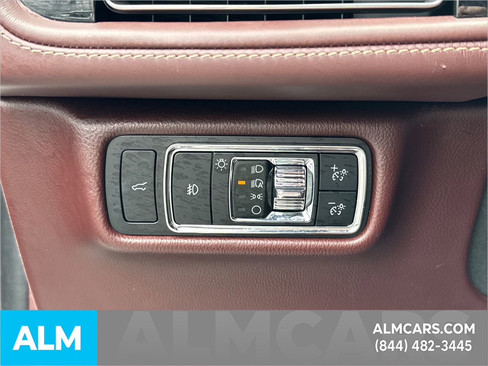 Used 2023 Lincoln Aviator Black Label w/ Class IV Trailer Tow Package image 38