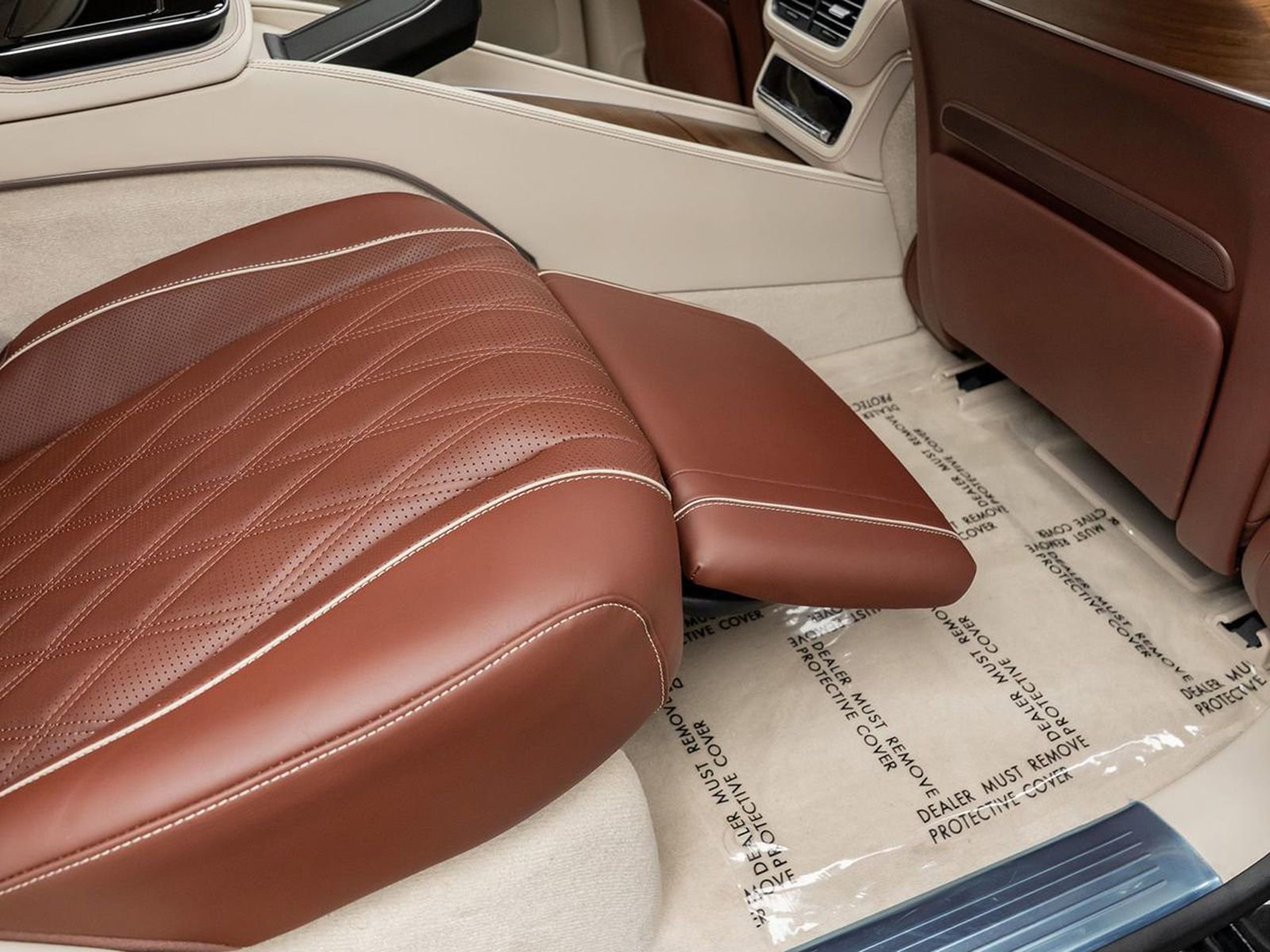 Used 2026 Mercedes-Benz Maybach GLS 600 4MATIC image 57