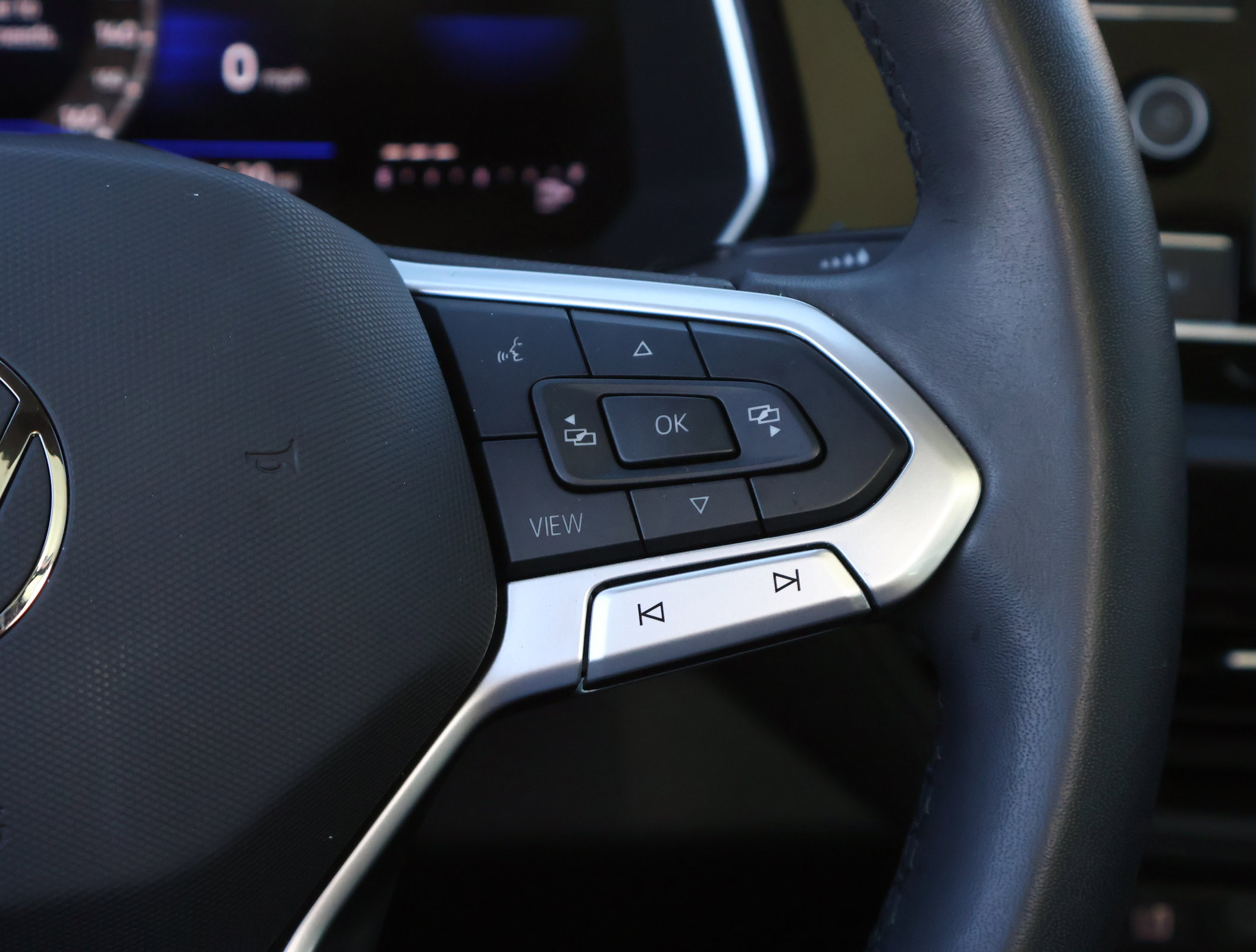 Used 2024 Volkswagen Jetta SE image 14