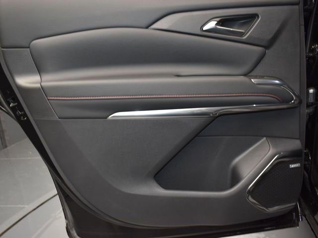 Used 2026 Chevrolet Traverse RS FWD image 17