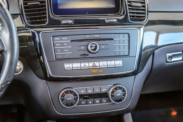 Used 2017 Mercedes-Benz GLS 450 4MATIC image 35