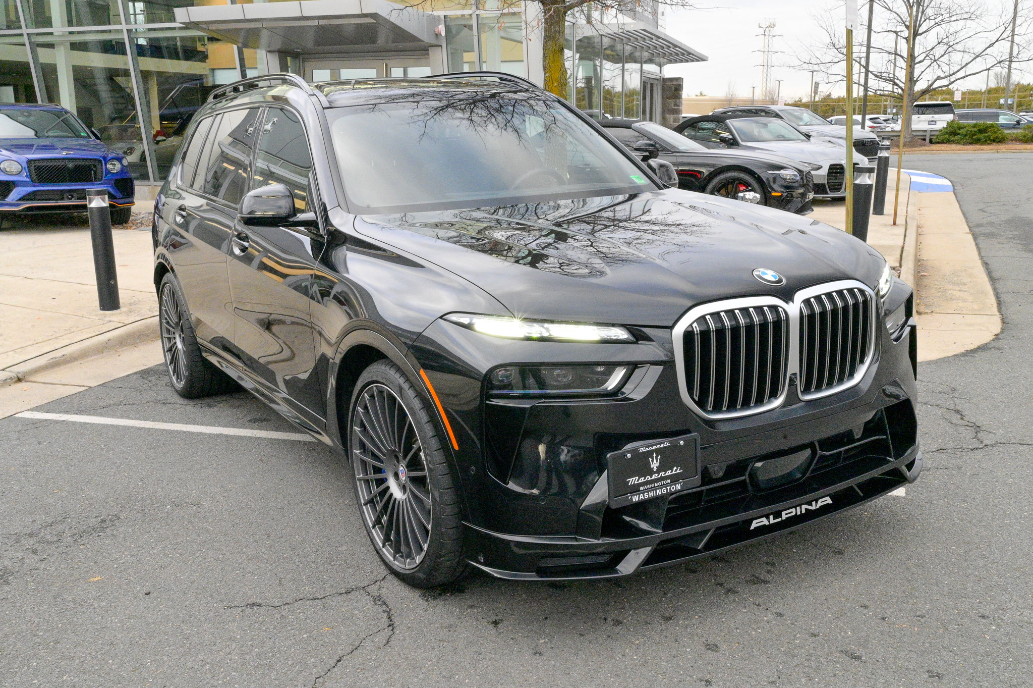 Used 2025 BMW ALPINA XB7 image 3