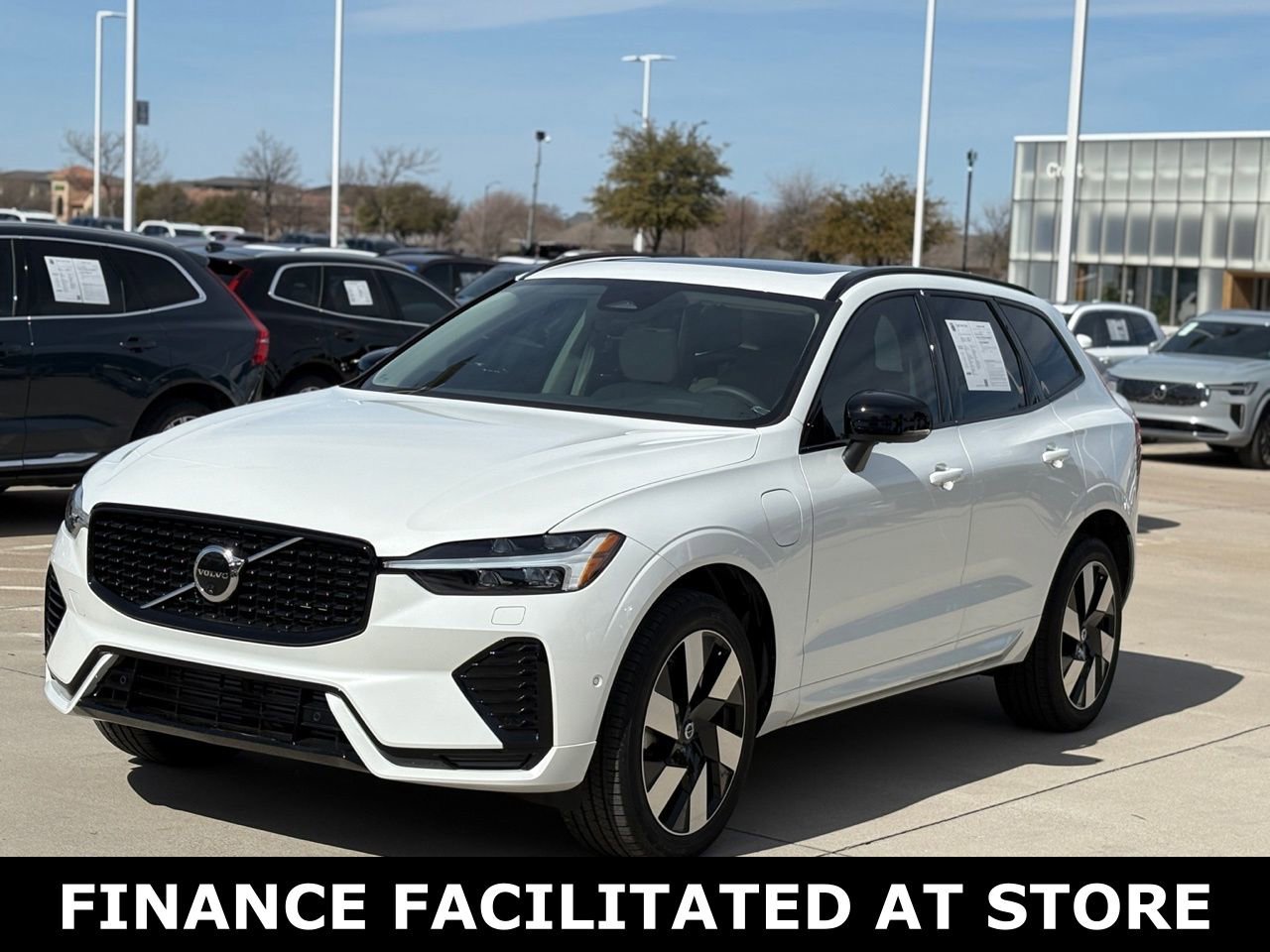 Certified 2024 Volvo XC60 T8 Plus w/ Protection Package Premier video 2