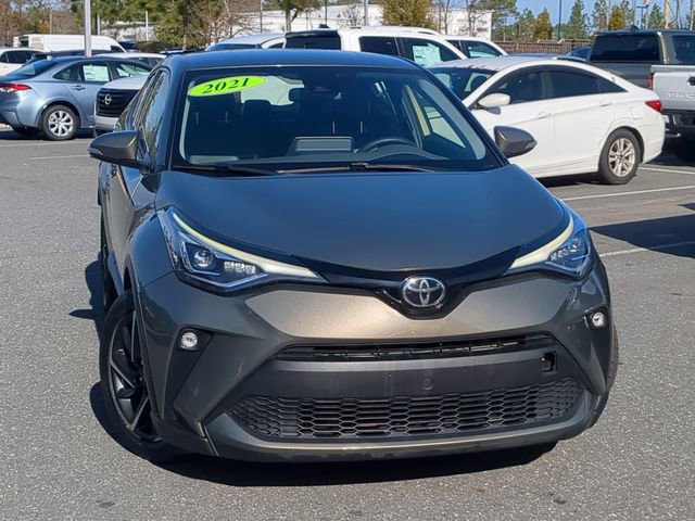 Used 2021 Toyota C-HR XLE image 2