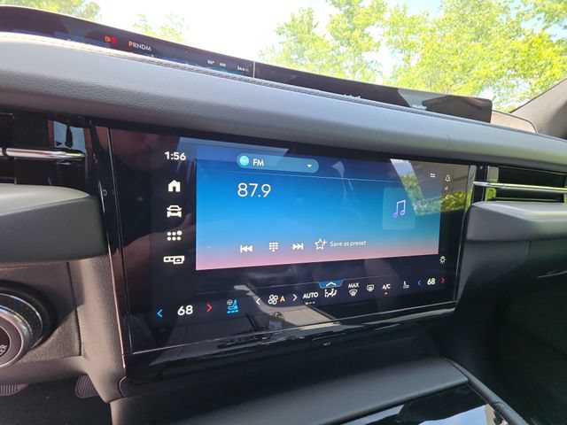 New 2025 Lincoln Navigator L Reserve w/ Jet Appearance Package AWD/4WD image 16
