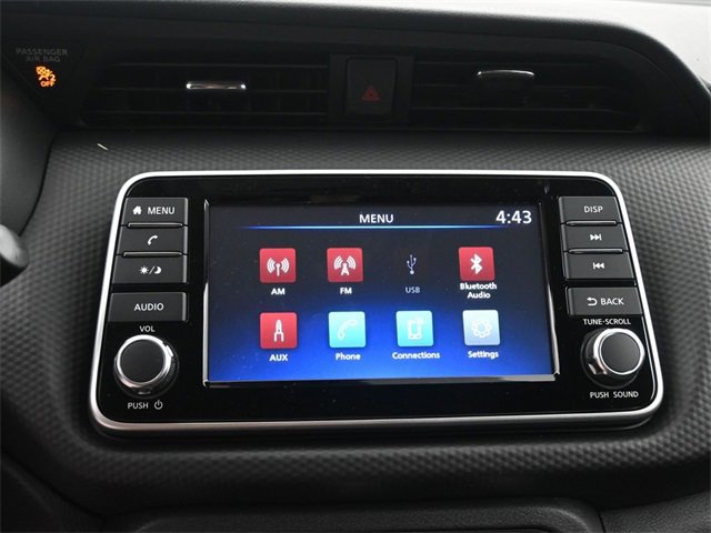 New 2025 Nissan Kicks Play S image 3