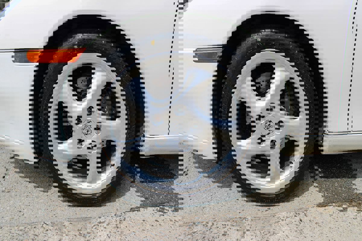 Used 2000 Porsche 911 Cabriolet image 37