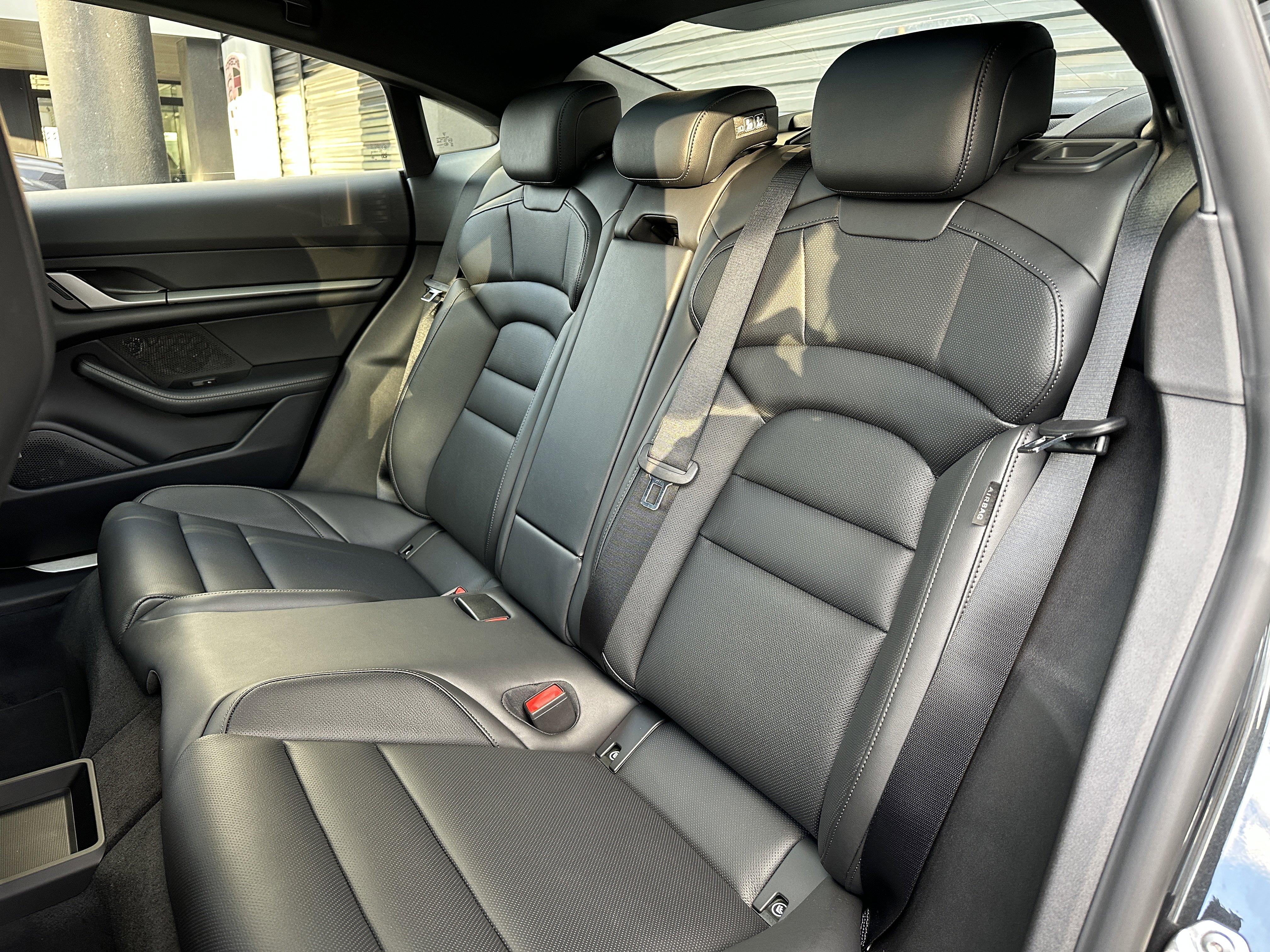 New 2026 Porsche Taycan 4S image 34