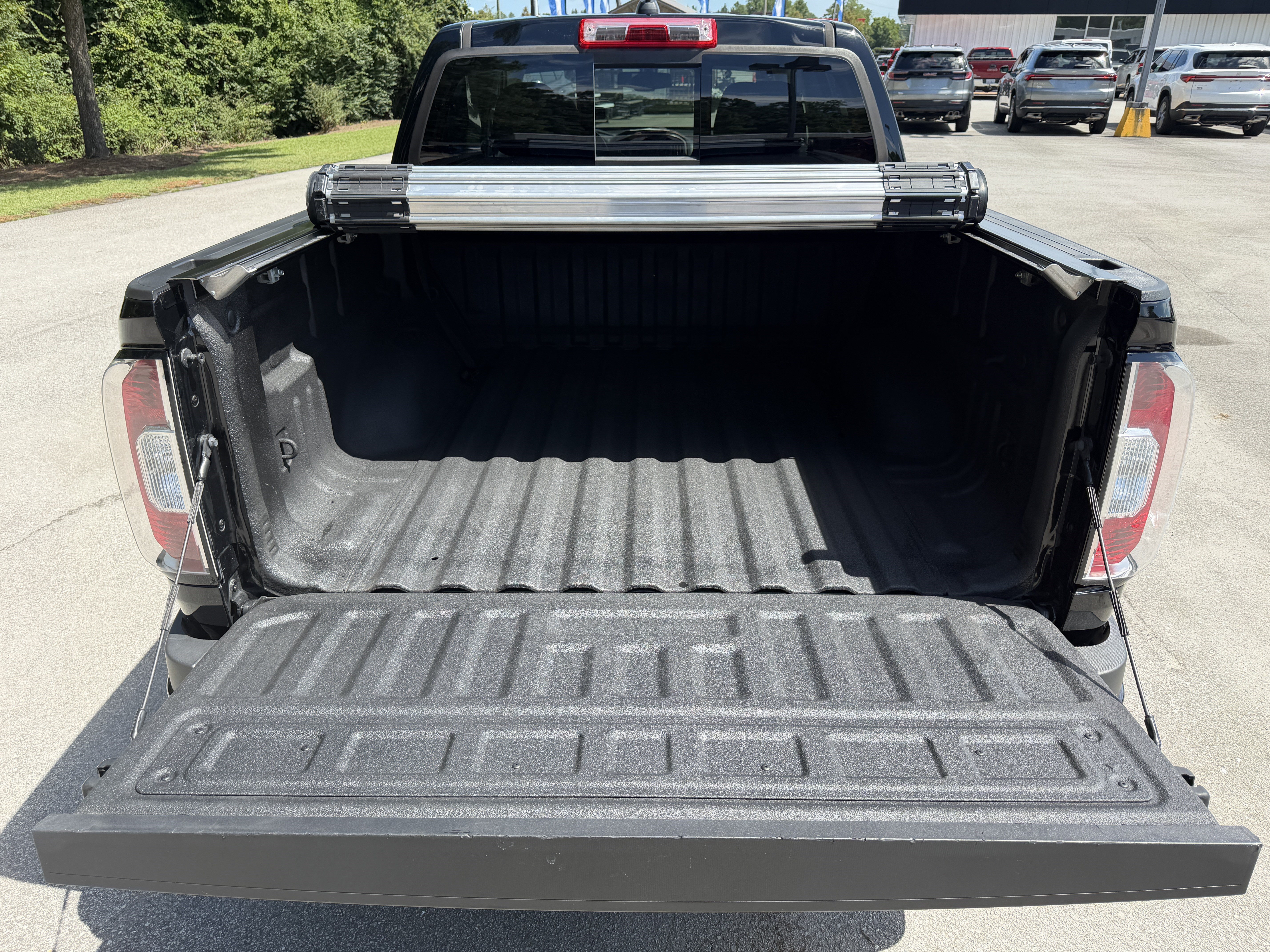 Used 2022 GMC Canyon AT4 w/ Trailering Package AWD/4WD image 10