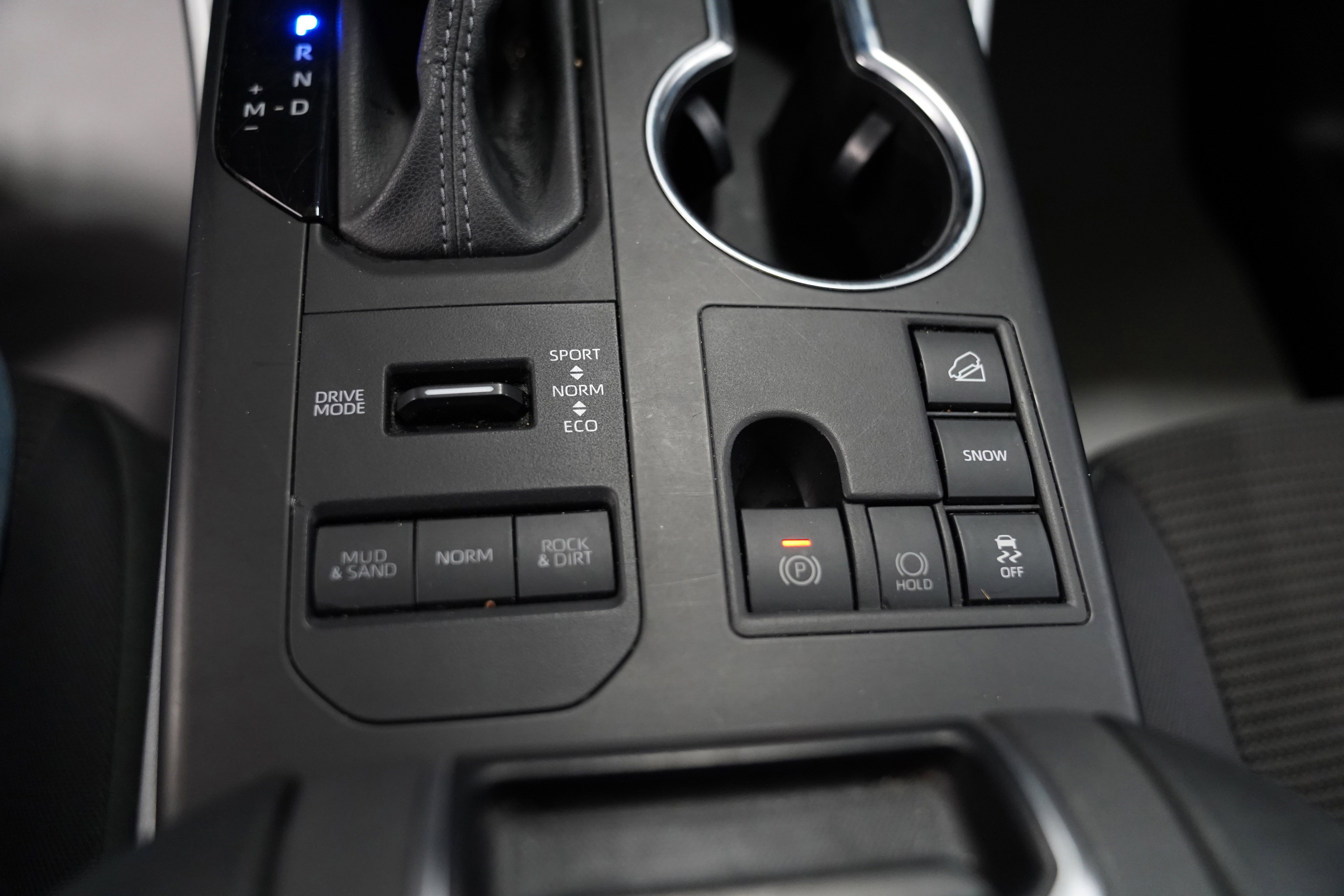 Used 2024 Toyota Highlander LE image 23