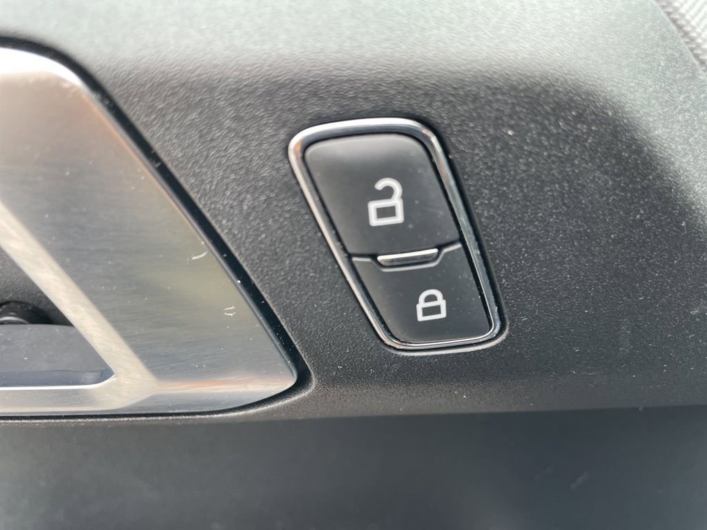 Used 2022 Ford Bronco Black Diamond AWD/4WD image 10