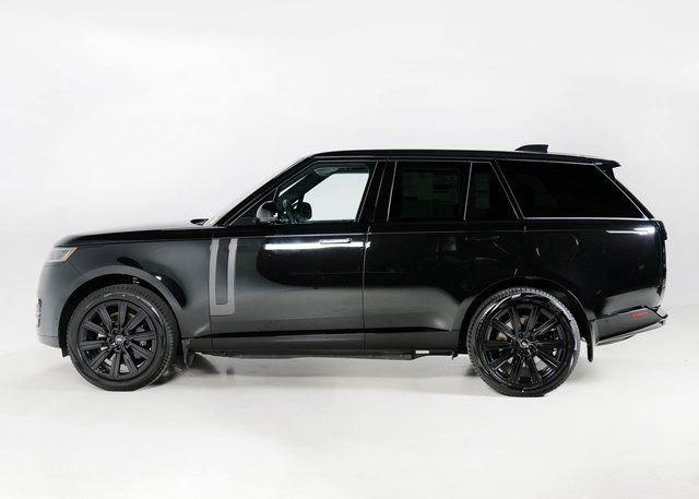 New 2025 Land Rover Range Rover SE image 6