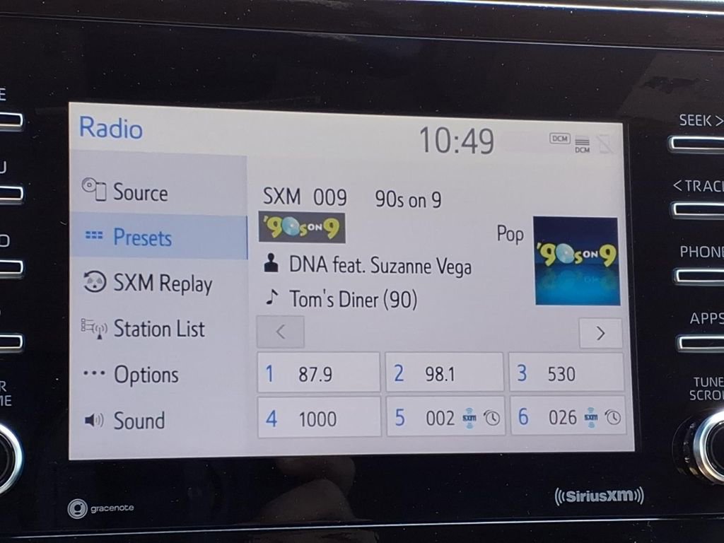 Used 2023 Toyota Camry SE image 18