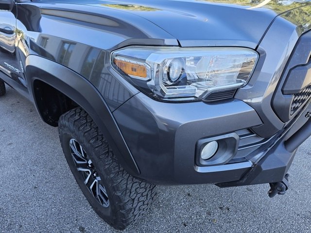 Used 2020 Toyota Tacoma 2WD Double Cab image 10