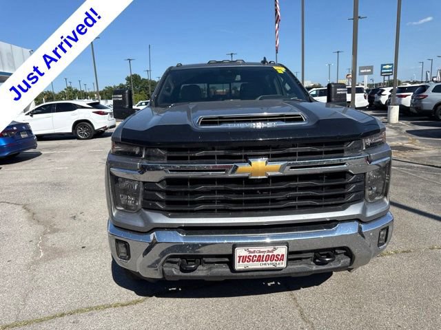 Used 2024 Chevrolet Silverado 2500 LT w/ All Star Edition AWD/4WD image 8