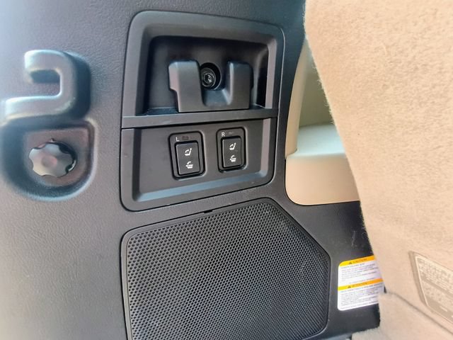 Used 2018 Toyota Sequoia Platinum AWD/4WD image 78