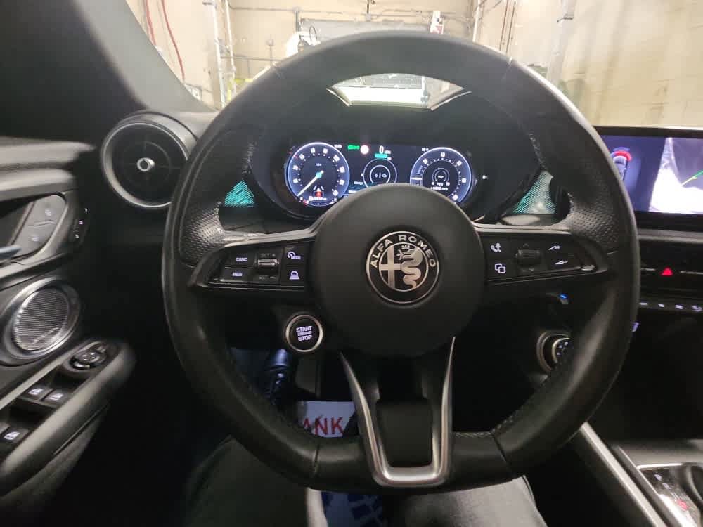 Used 2024 Alfa Romeo Tonale Ti AWD/4WD image 3