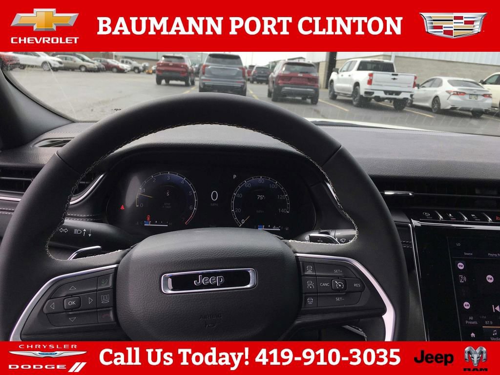 New 2025 Jeep Grand Cherokee L Laredo w/ Trailer Tow Package image 2