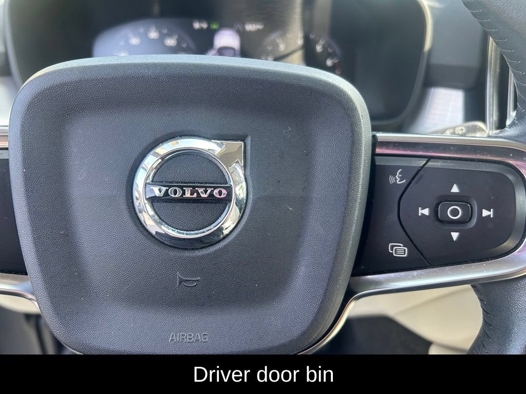 Used 2019 Volvo XC40 T5 Momentum AWD/4WD image 12