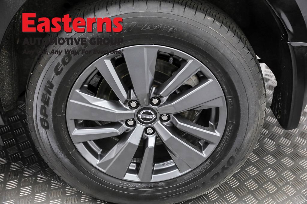 Used 2024 Nissan Pathfinder S image 30