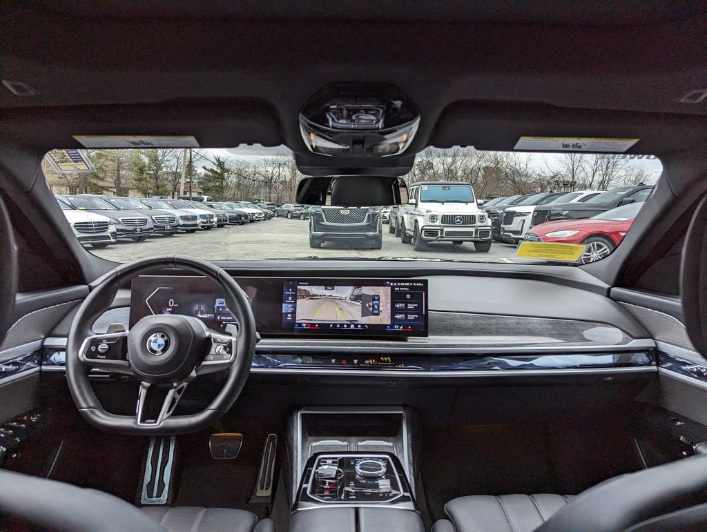 Used 2023 BMW 760i xDrive AWD/4WD image 41
