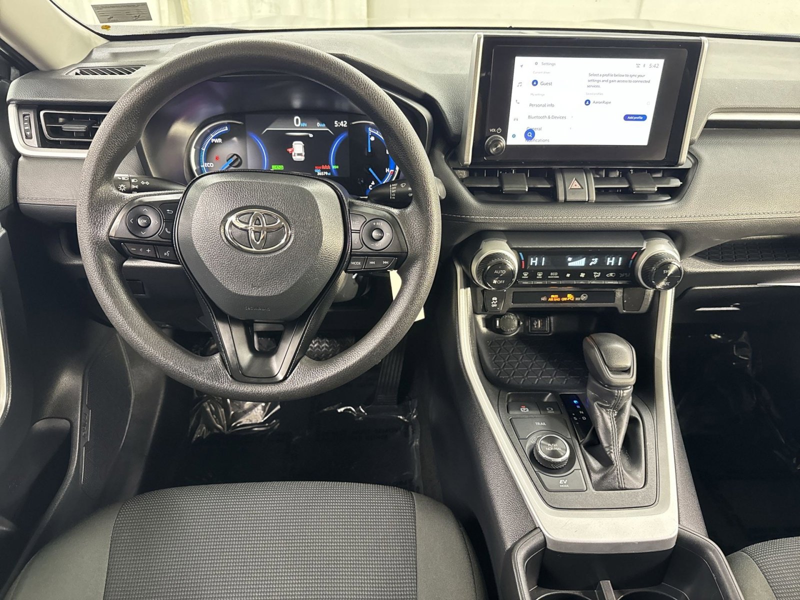 Used 2025 Toyota RAV4 LE image 35