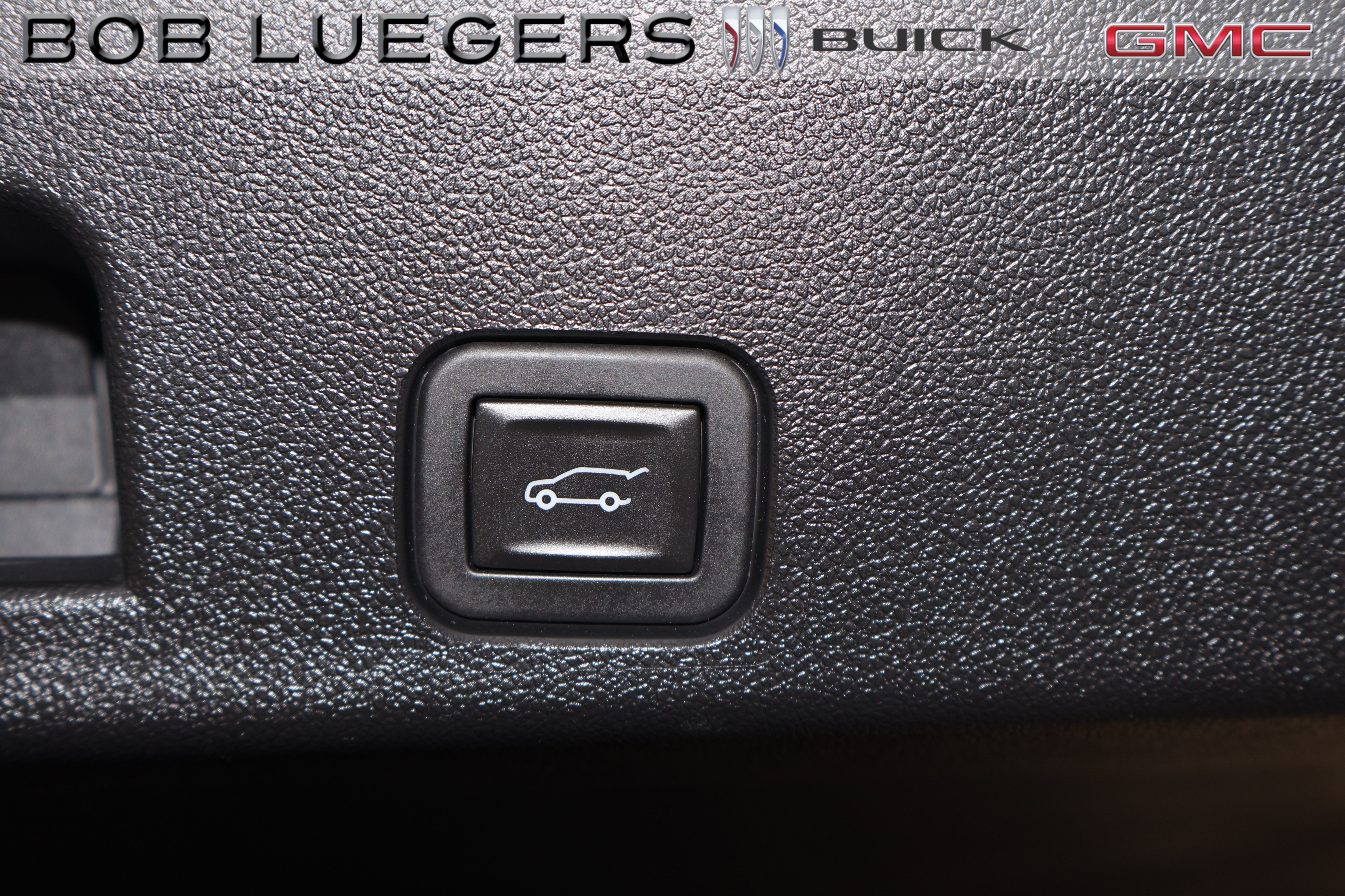 Certified 2025 GMC Acadia Elevation FWD image 21