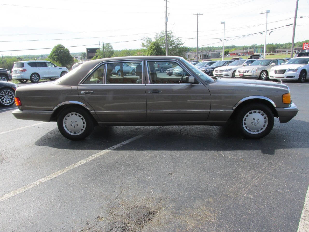 Used 1990 Mercedes-Benz 420 SEL image 4