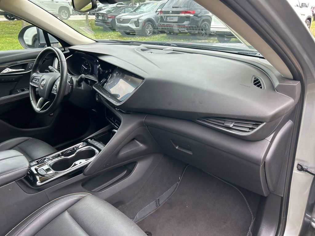 Used 2023 Buick Envision Essence image 37