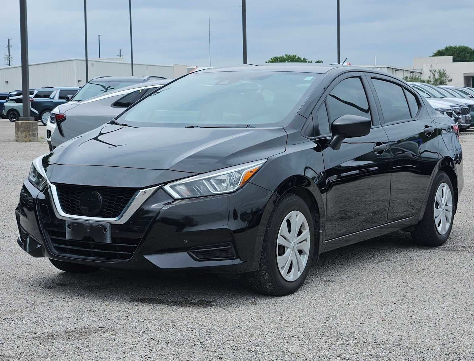 Used 2021 Nissan Versa S image 10