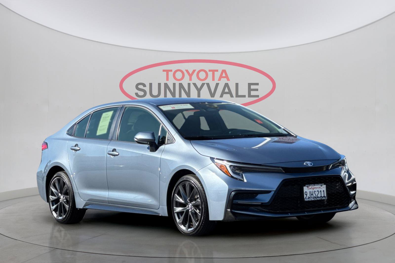 Certified 2024 Toyota Corolla SE w/ SE Premium Package FWD image 11