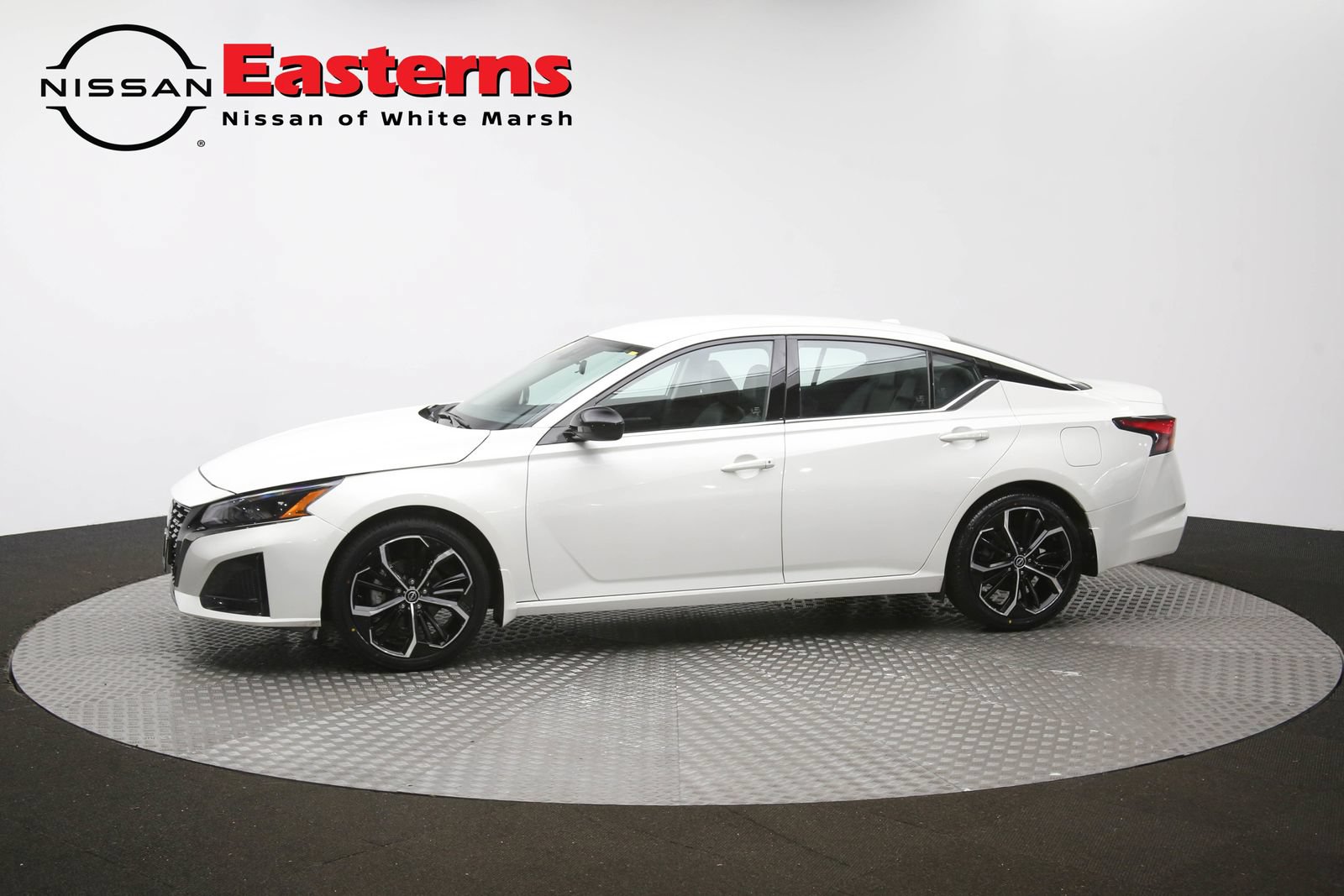 Used 2025 Nissan Altima 2.5 SR FWD image 57