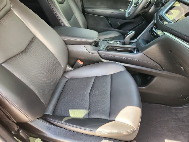Used 2023 Cadillac XT5 Premium Luxury FWD image 15