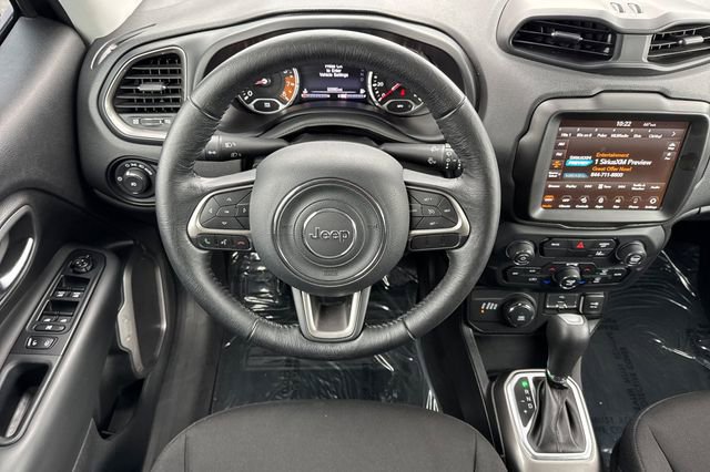 Used 2022 Jeep Renegade Latitude w/ Convenience Group image 16
