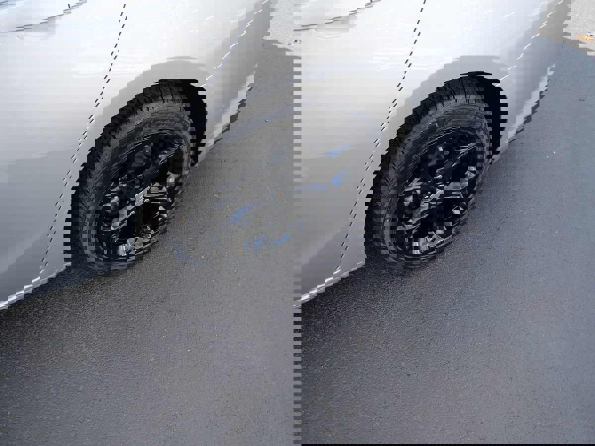 Used 2022 Chevrolet Malibu LT image 39