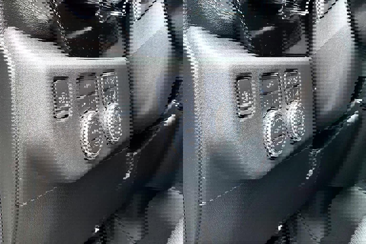 Used 2024 GMC Sierra 1500 SLT image 36