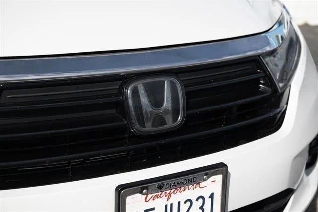 Used 2023 Honda Odyssey Elite image 11
